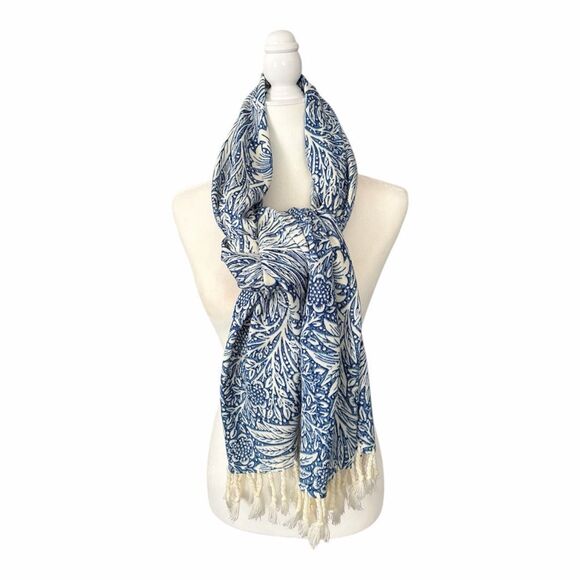 The Met Exclusive Blue Cream Floral Fringe Scarf - Picture 1 of 4